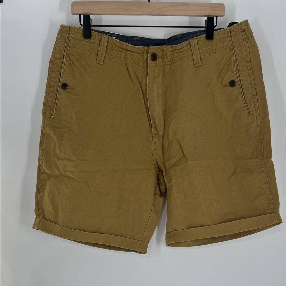 Nautica Tan Flat Front Shorts Size 34 NWT